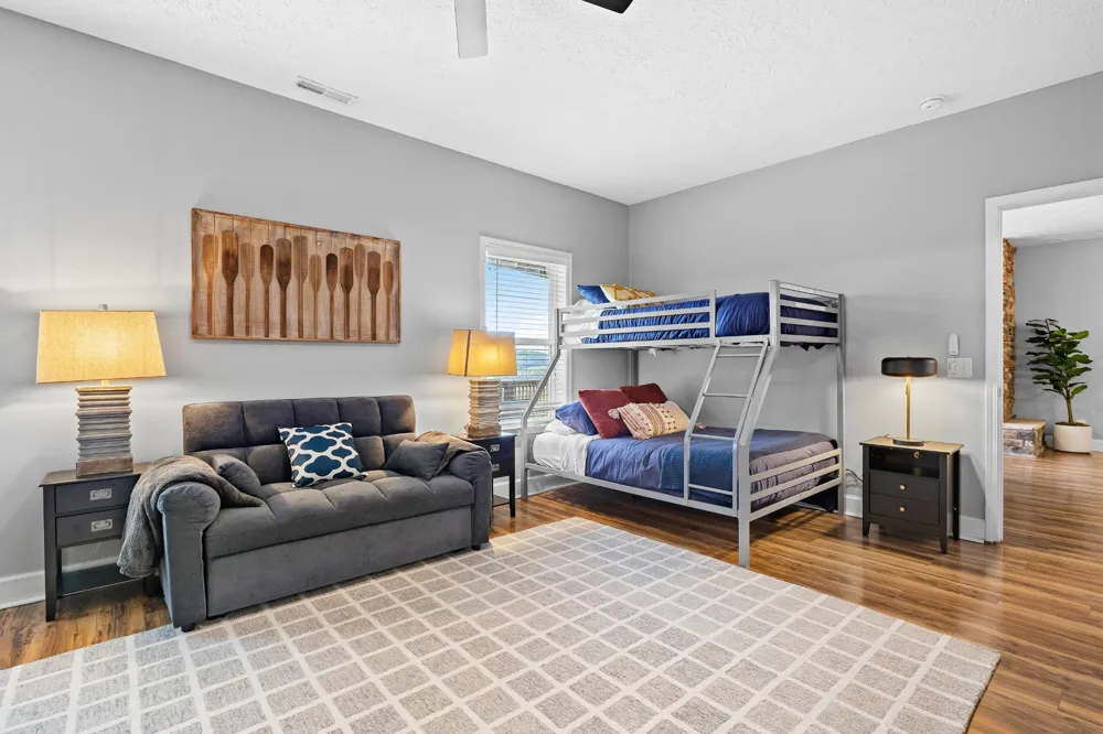350 Williamson Cir Smithville, TN 37166