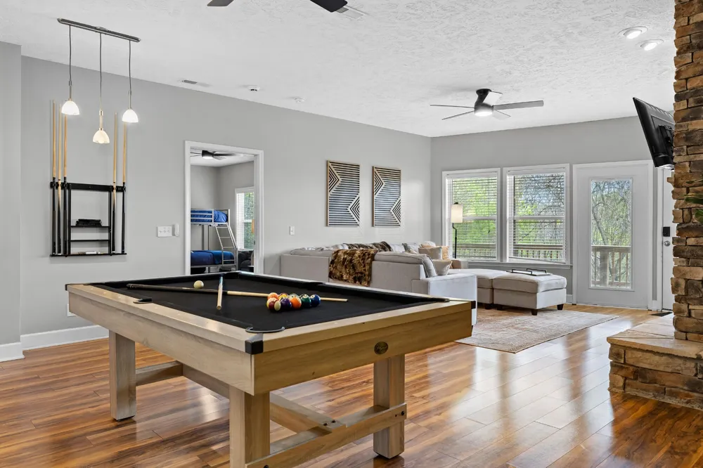 350 Williamson Cir Smithville, TN 37166