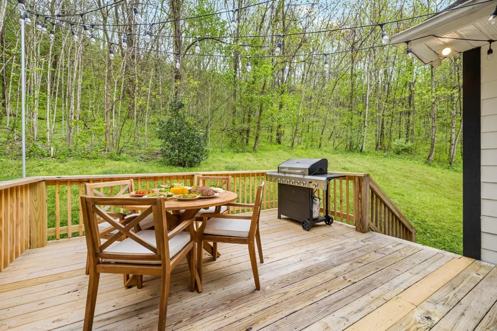 350 Williamson Cir Smithville, TN 37166