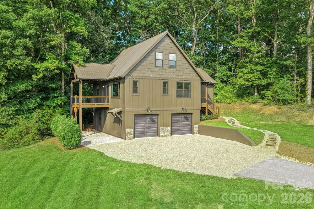 340 Porter Creek Drive Franklin, NC 28734