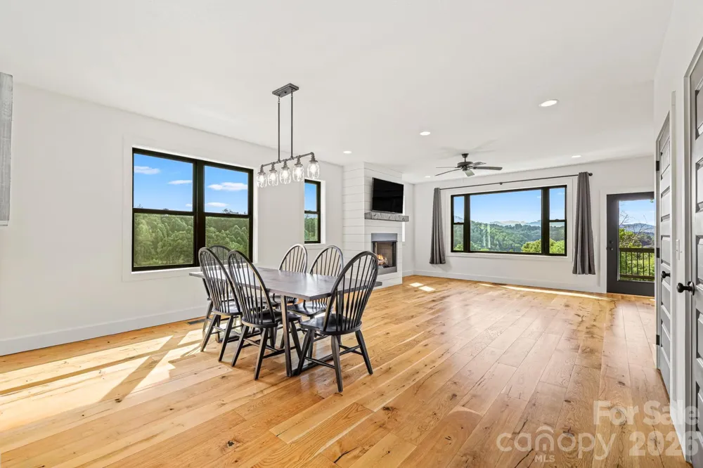 340 Porter Creek Drive Franklin, NC 28734