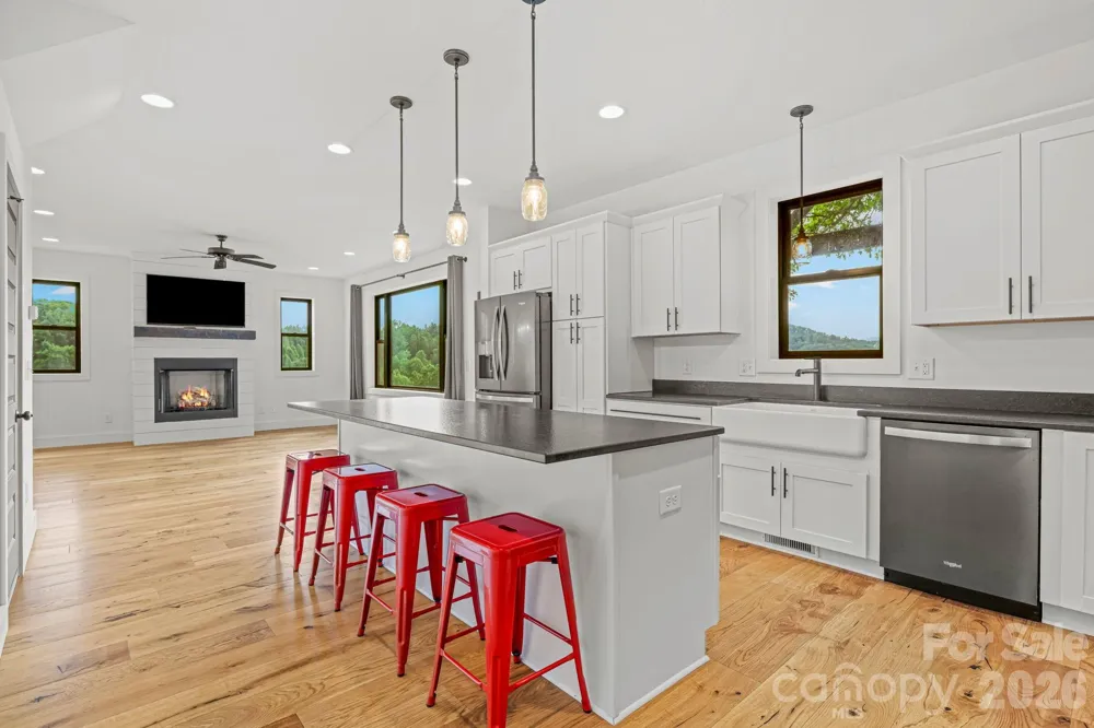 340 Porter Creek Drive Franklin, NC 28734