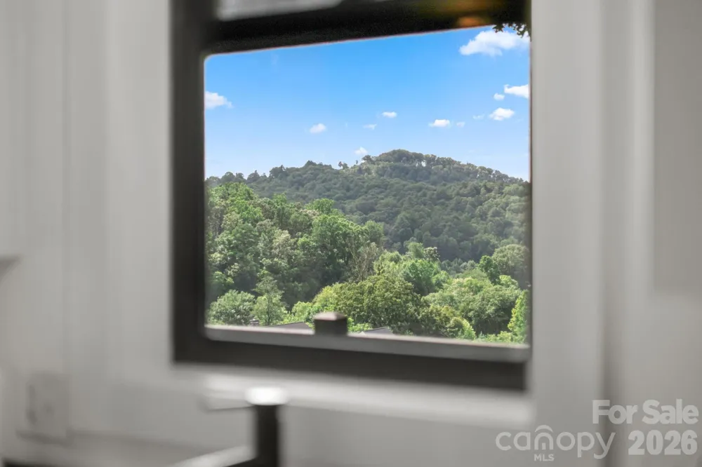 340 Porter Creek Drive Franklin, NC 28734