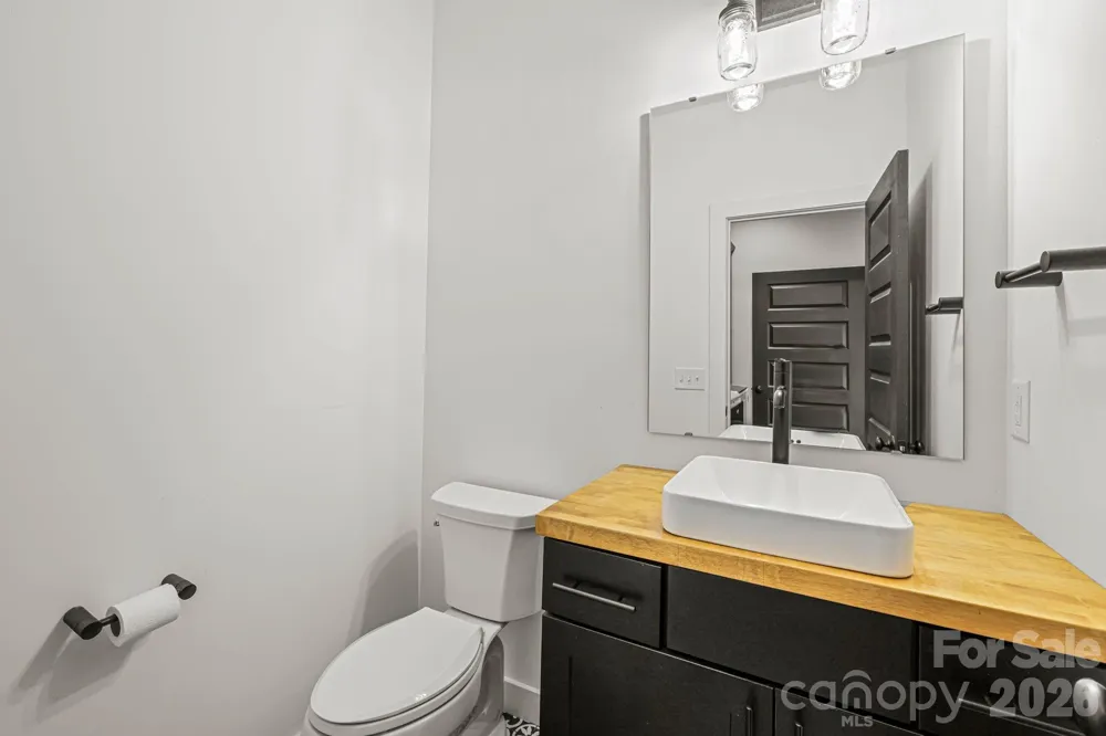 340 Porter Creek Drive Franklin, NC 28734
