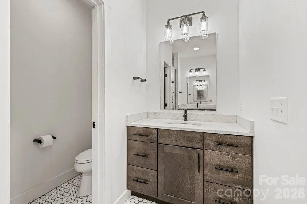 340 Porter Creek Drive Franklin, NC 28734