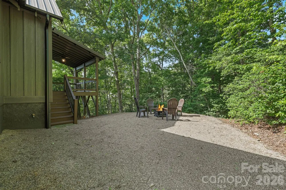 340 Porter Creek Drive Franklin, NC 28734
