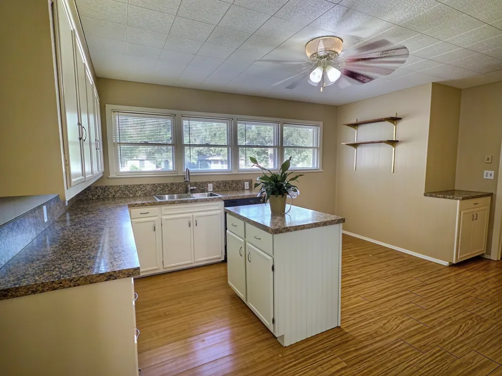 2207 4th Street Brownwood, TX 76801