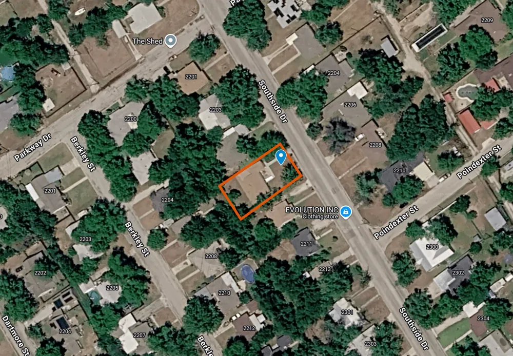 2207 4th Street Brownwood, TX 76801