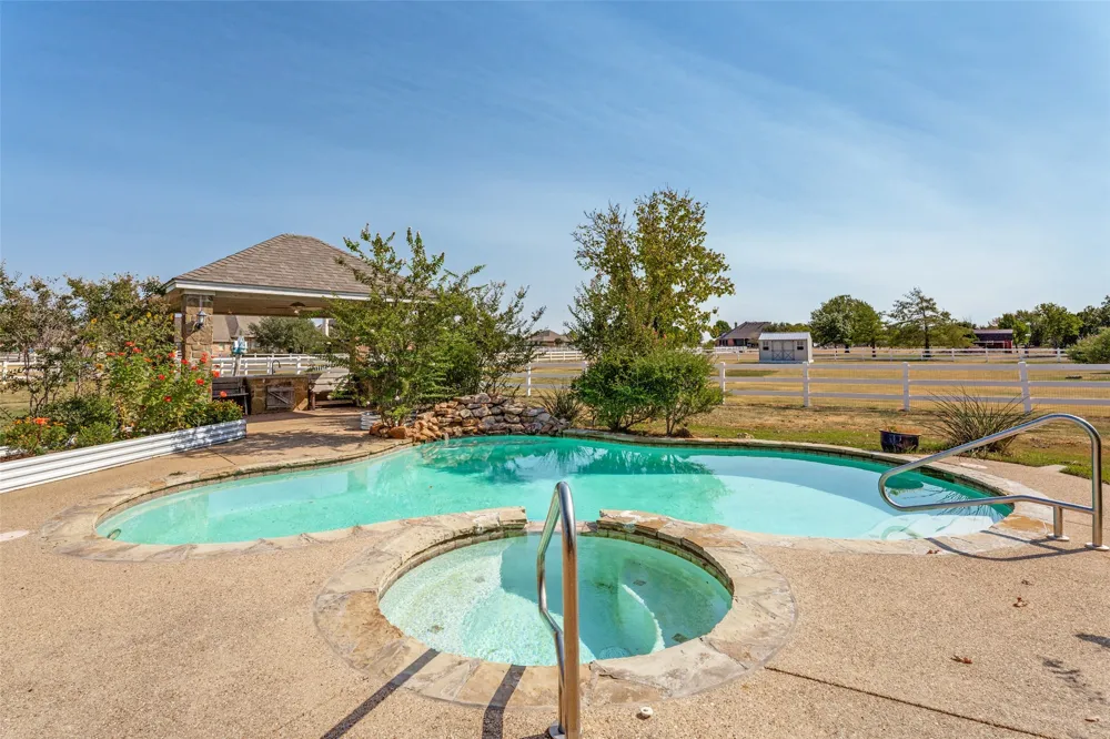 11432 Brook Green Lane Haslet, TX 76052