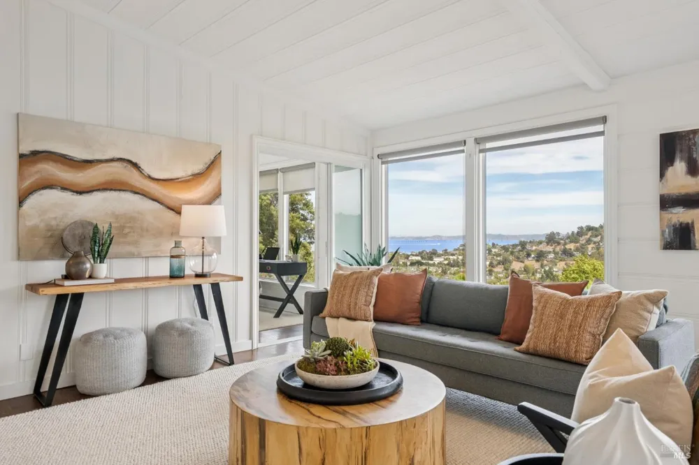 1125 Meadowcrest Drive Corte Madera, CA 94925