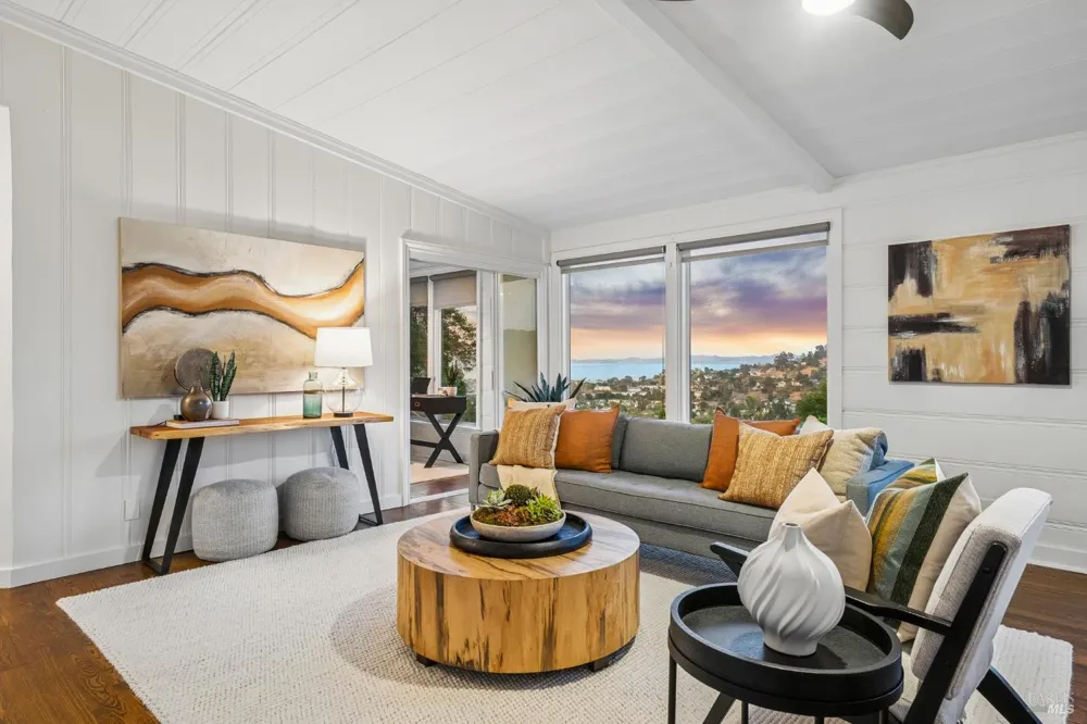 1125 Meadowcrest Drive Corte Madera, CA 94925