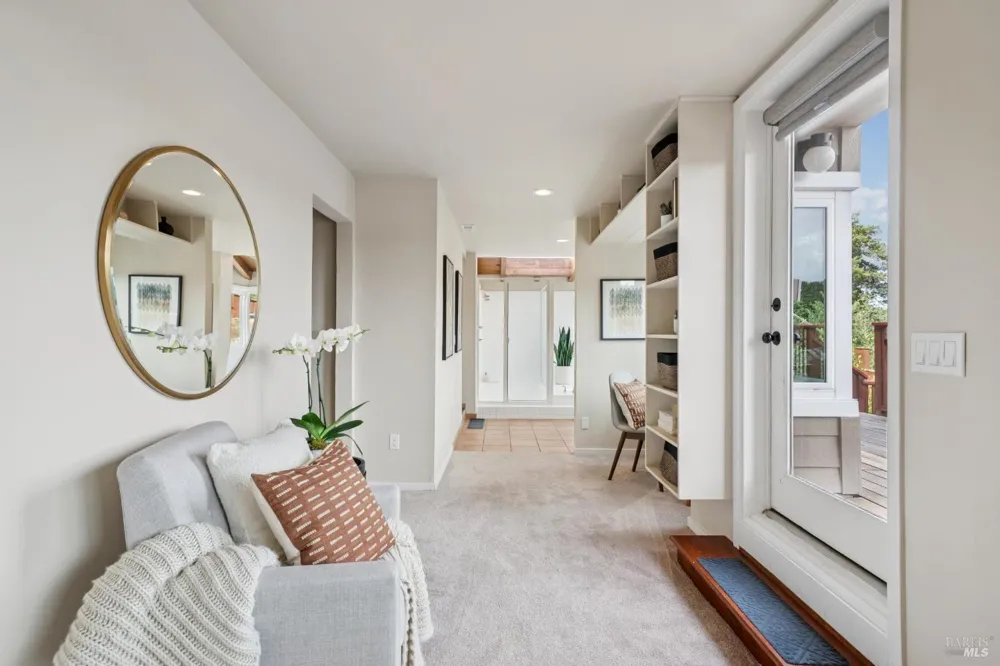 1125 Meadowcrest Drive Corte Madera, CA 94925