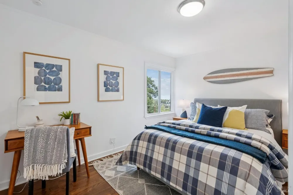 1125 Meadowcrest Drive Corte Madera, CA 94925
