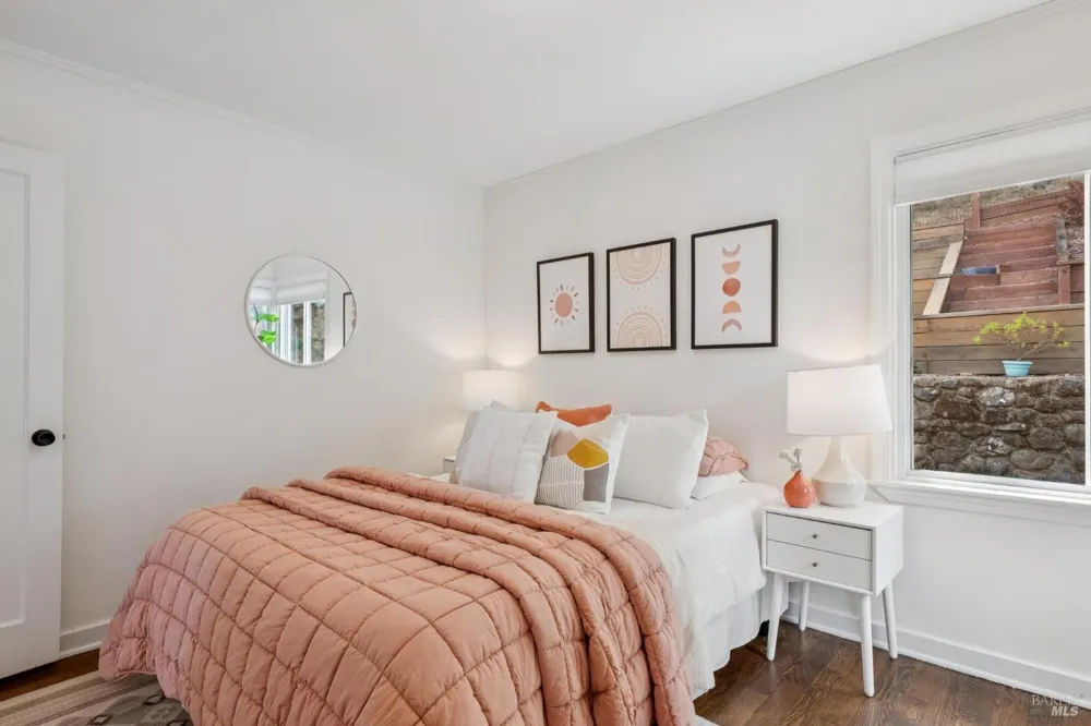 1125 Meadowcrest Drive Corte Madera, CA 94925