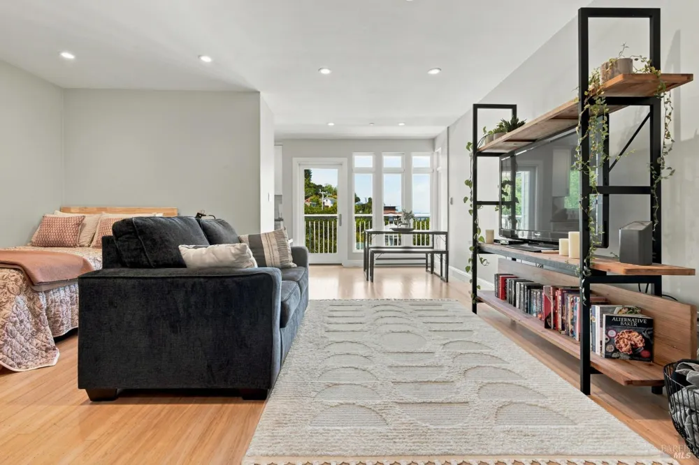 112 Glen Drive Sausalito, CA 94965