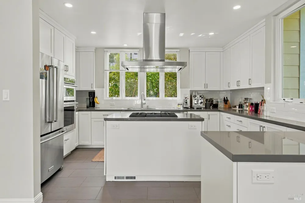 112 Glen Drive Sausalito, CA 94965