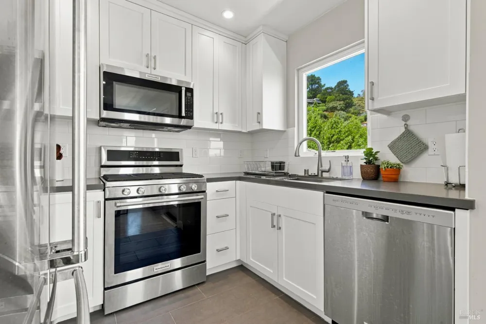 112 Glen Drive Sausalito, CA 94965