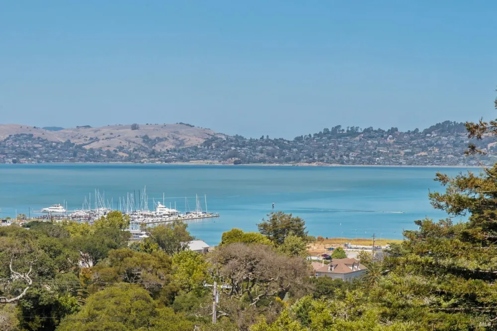 112 Glen Drive Sausalito, CA 94965