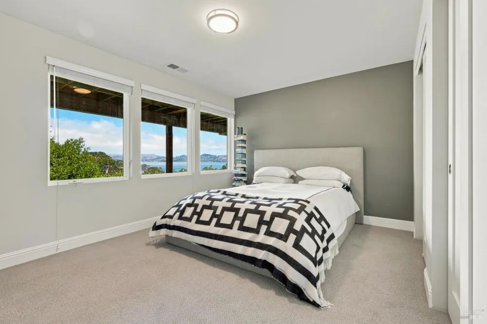 112 Glen Drive Sausalito, CA 94965