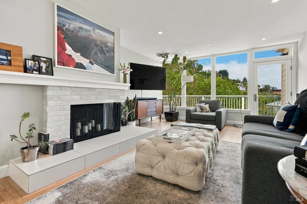 112 Glen Drive Sausalito, CA 94965