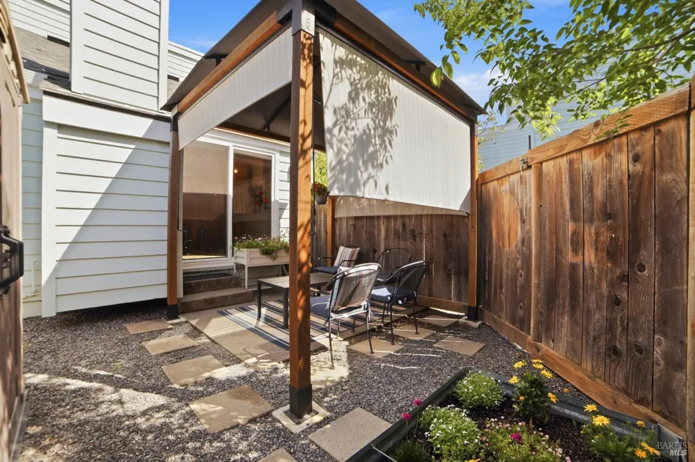 178 Courtyards E Windsor, CA 95492