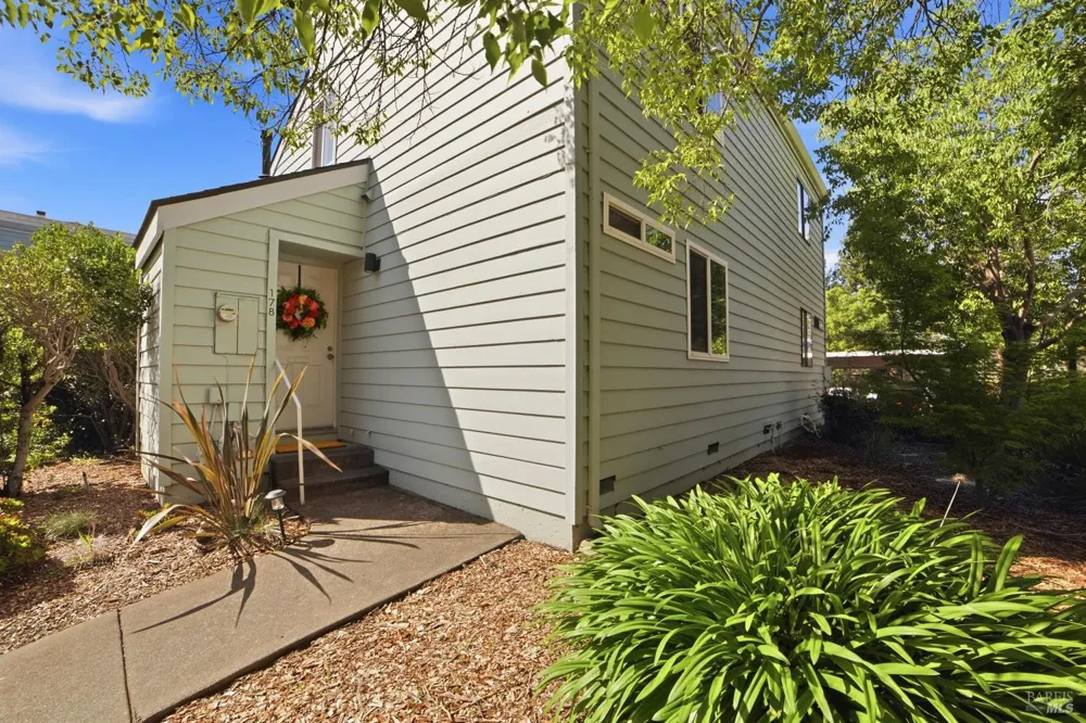 178 Courtyards E Windsor, CA 95492