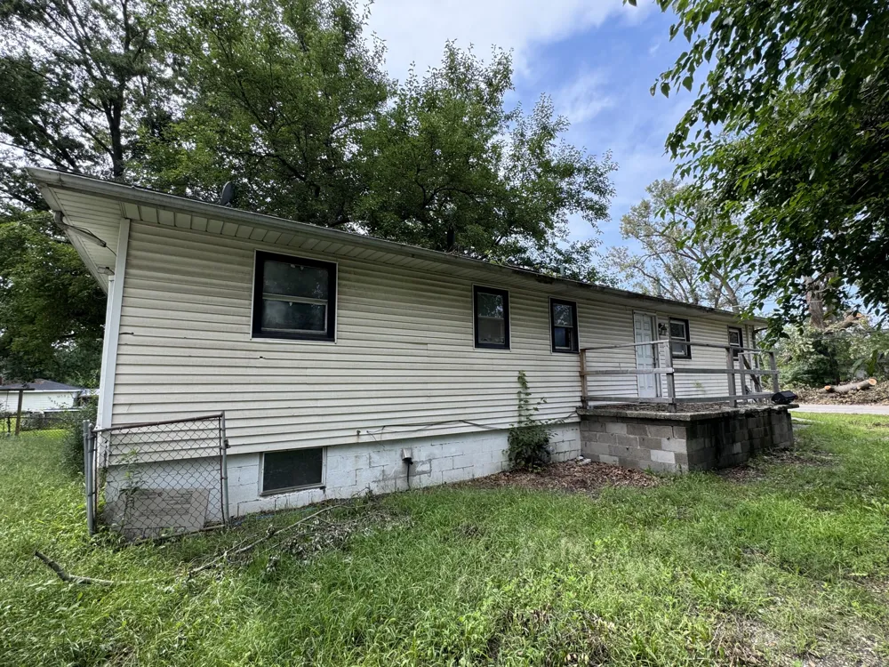 6657 Old Porter Road Portage, IN 46368