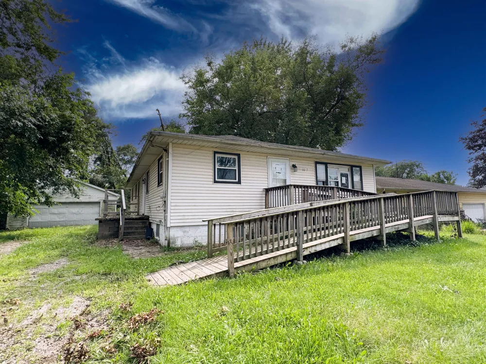 6657 Old Porter Road Portage, IN 46368