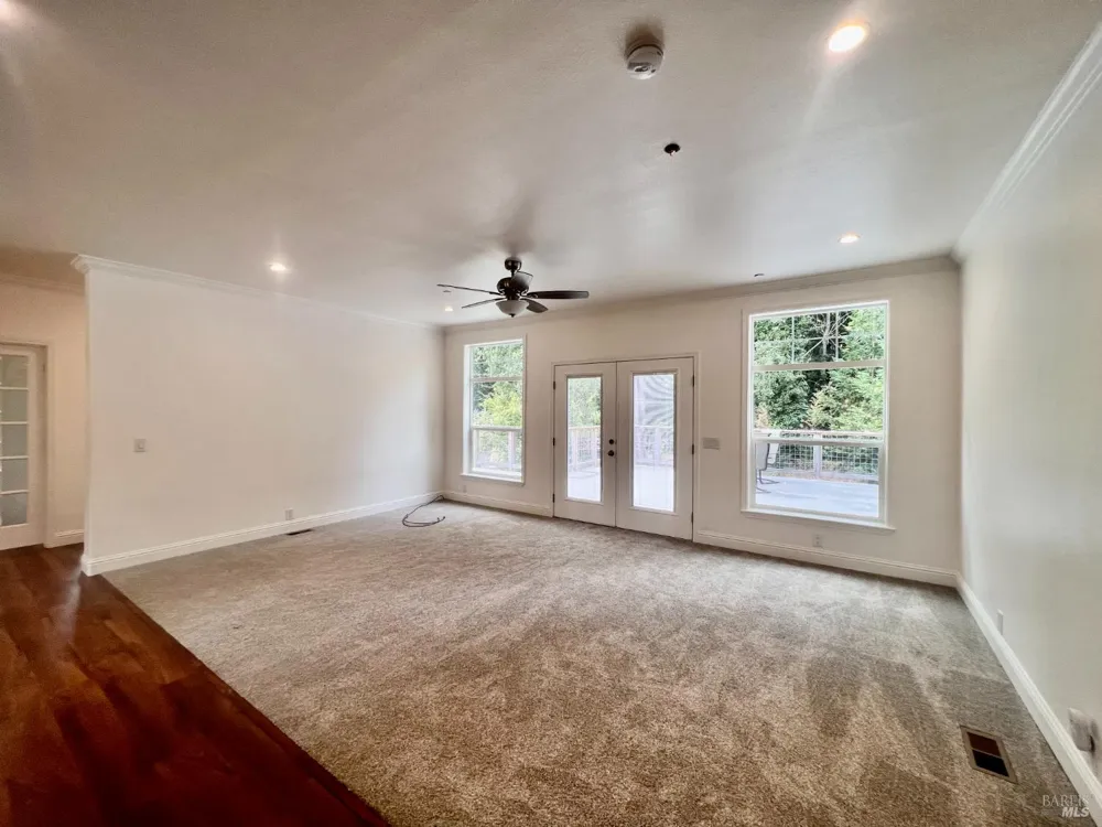 6274 Van Keppel Road Forestville, CA 95436