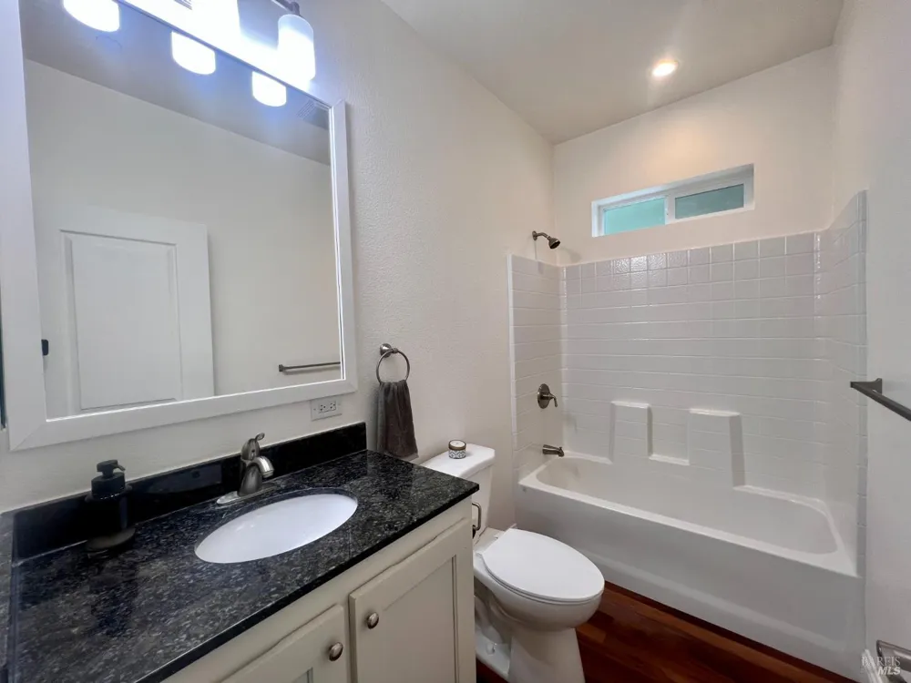 6274 Van Keppel Road Forestville, CA 95436