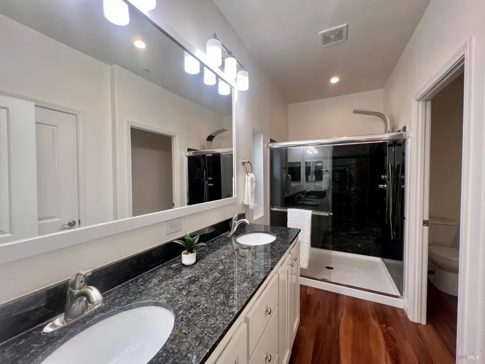 6274 Van Keppel Road Forestville, CA 95436