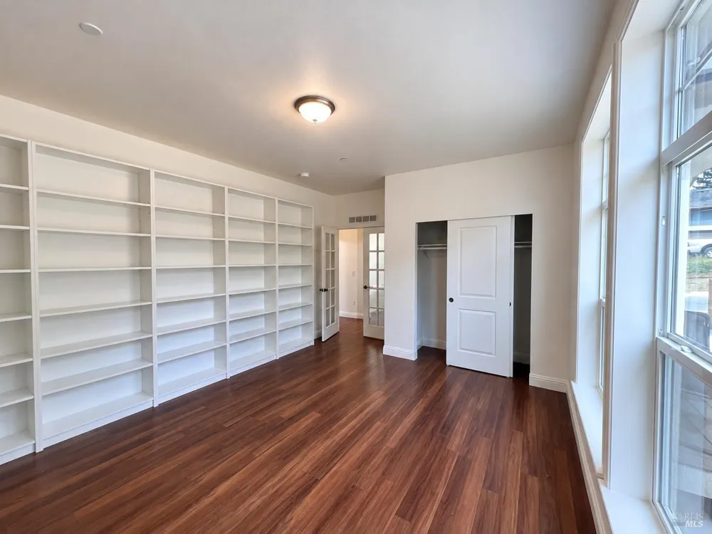 6274 Van Keppel Road Forestville, CA 95436
