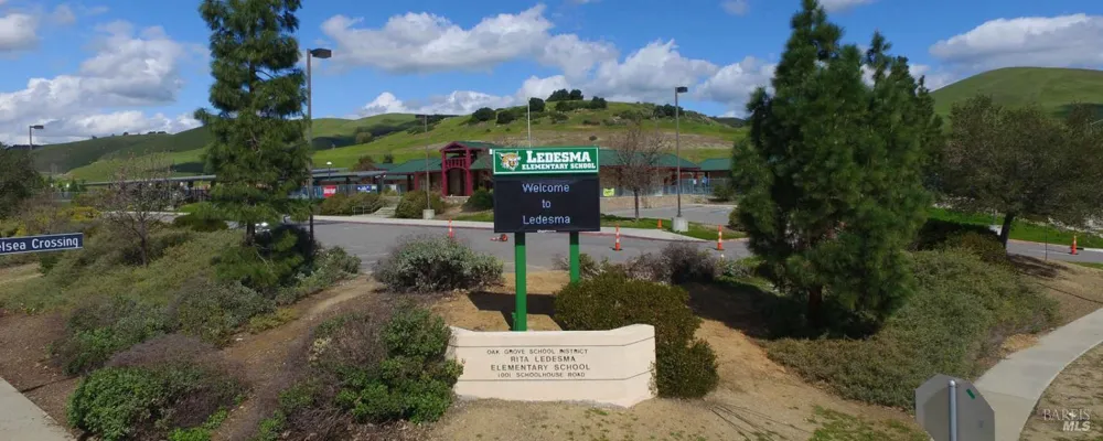 402 Chelsea Xing San Jose, CA 95138