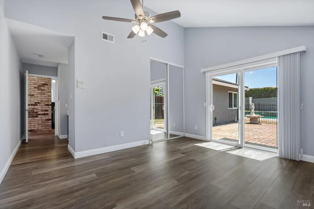 152 Rancho Bonito Circle Petaluma, CA 94954