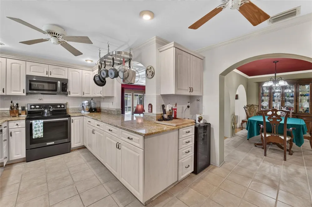 5825 20TH AVENUE S Gulfport, FL 33707