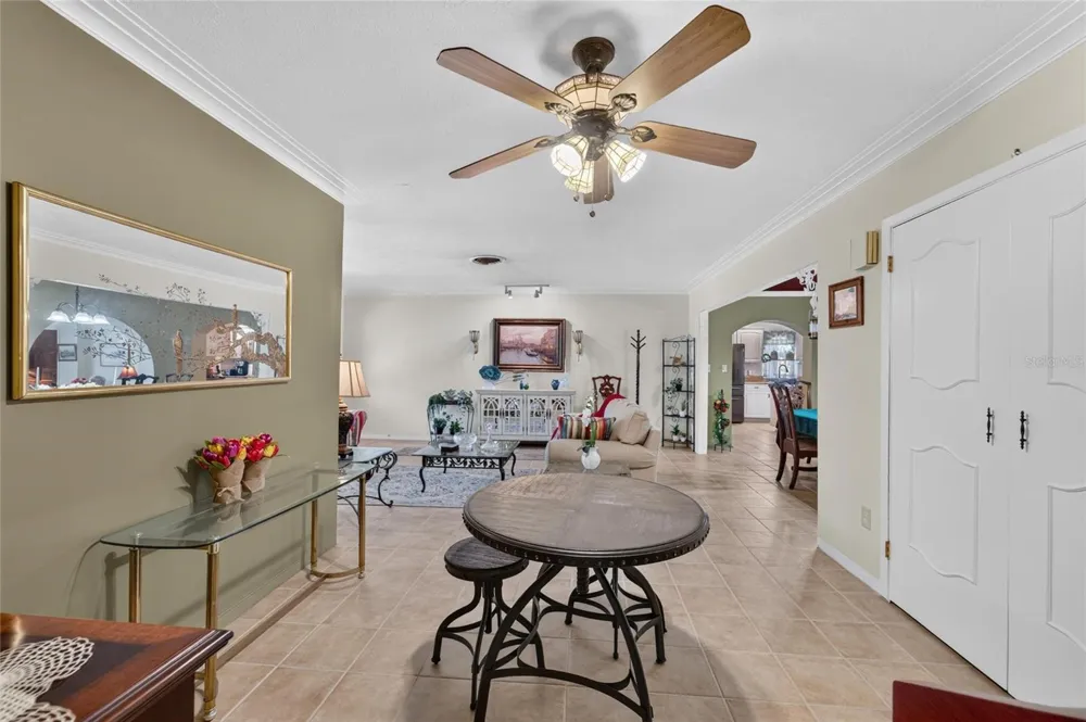 5825 20TH AVENUE S Gulfport, FL 33707