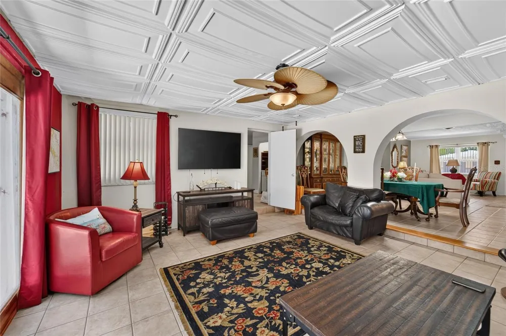 5825 20TH AVENUE S Gulfport, FL 33707