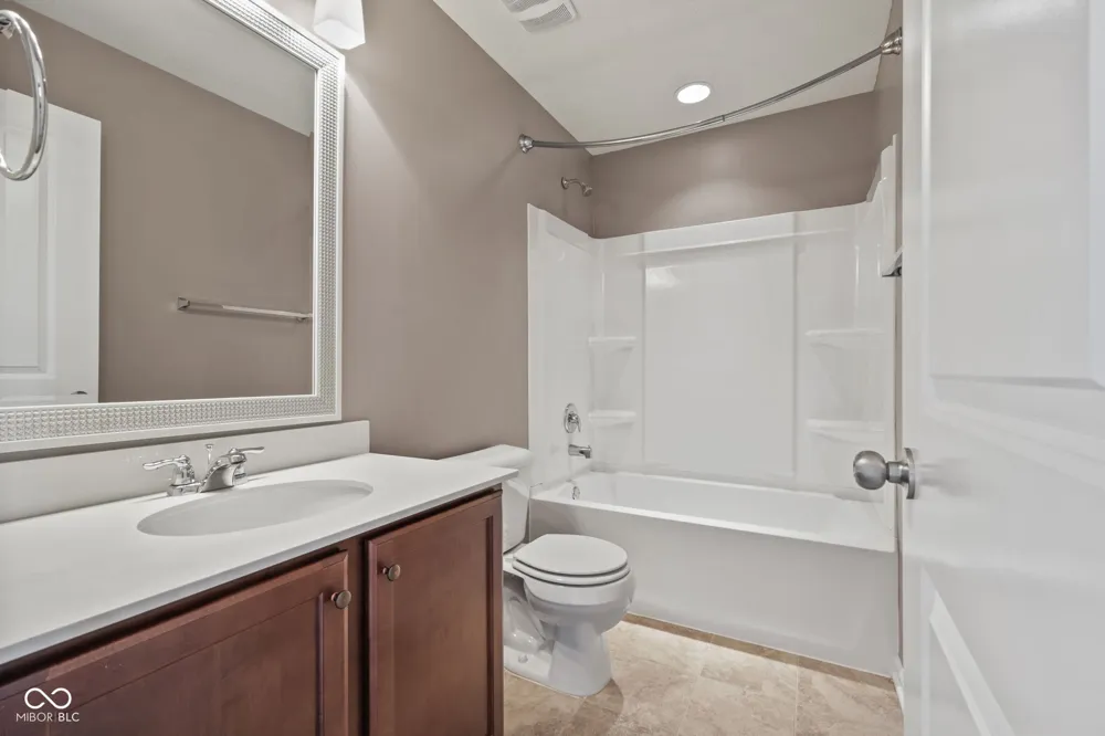 13996 Finnhorse Drive Carmel, IN 46032