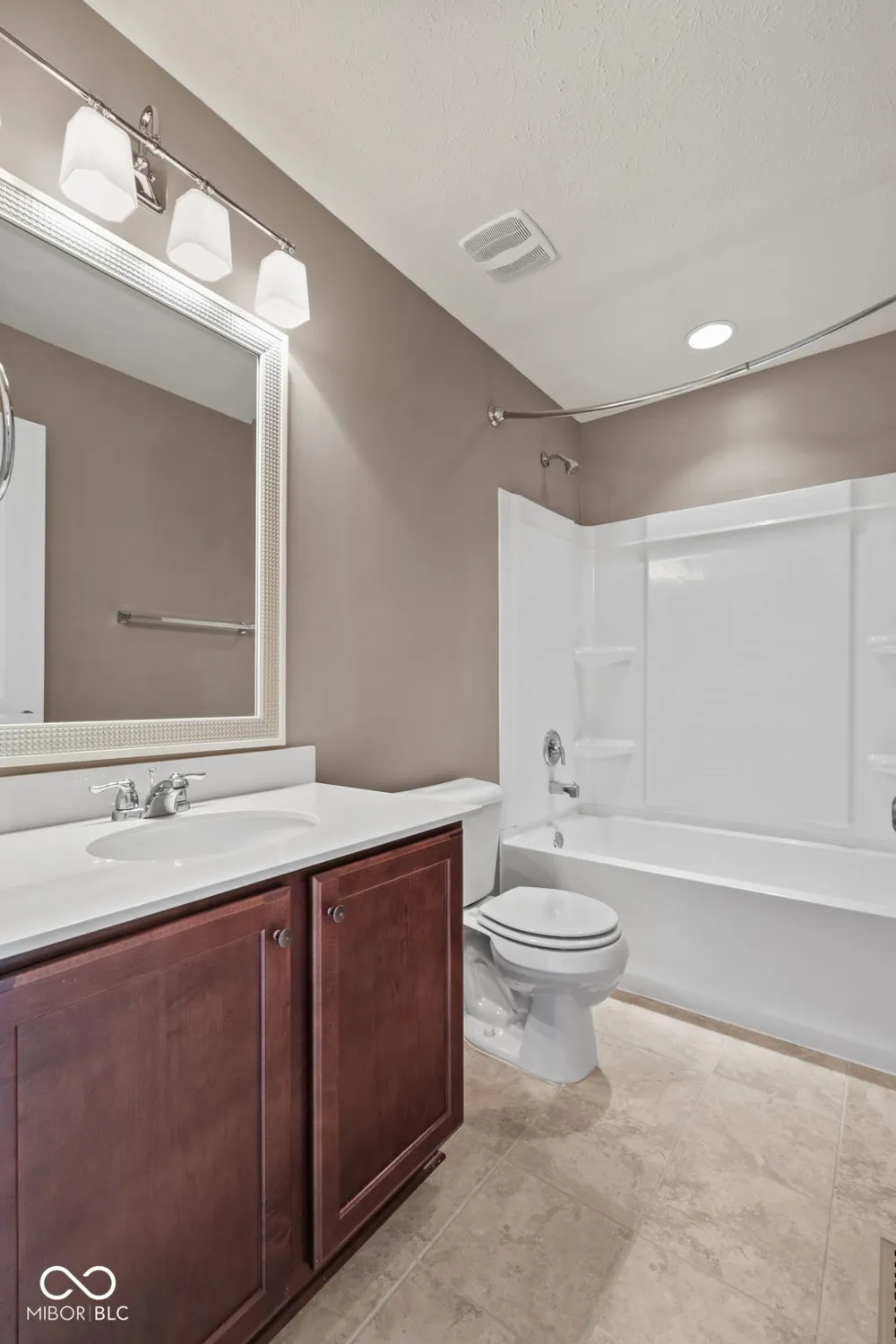 13996 Finnhorse Drive Carmel, IN 46032