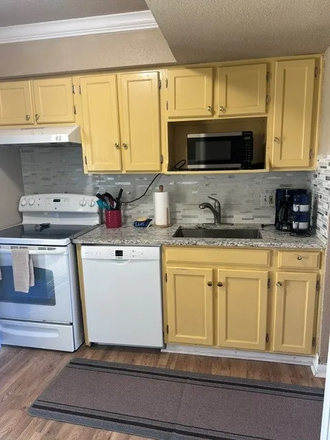 14873 Granada Drive #10 Corpus Christi, TX 78418