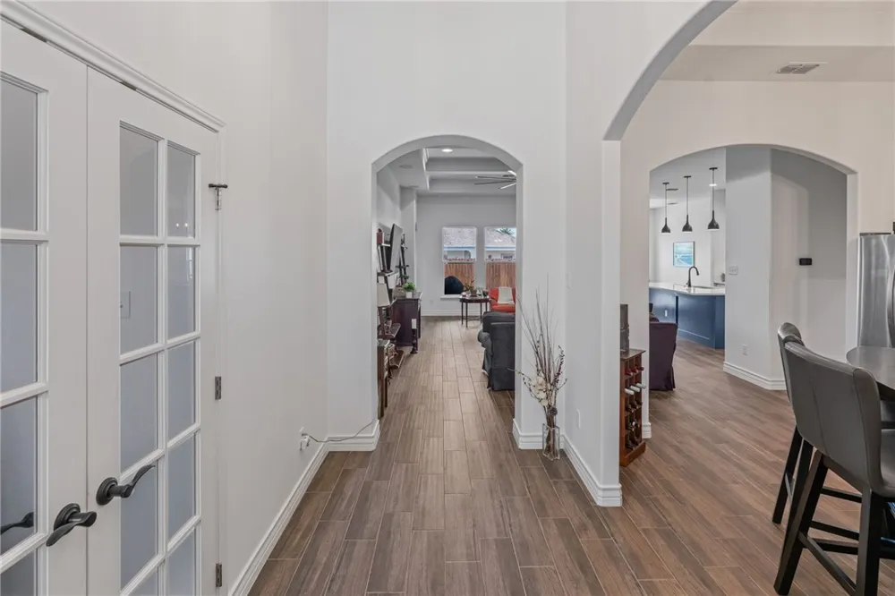 13833 Hawksnest Bay Drive Corpus Christi, TX 78418