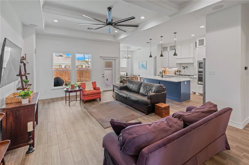 13833 Hawksnest Bay Drive Corpus Christi, TX 78418