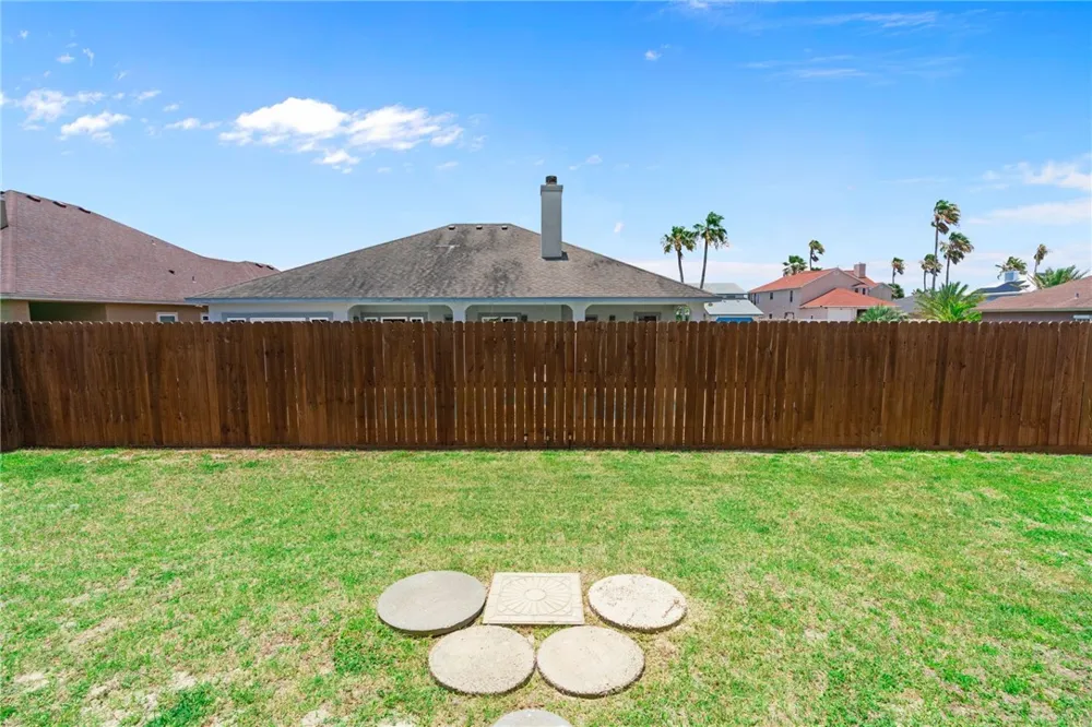 13833 Hawksnest Bay Drive Corpus Christi, TX 78418