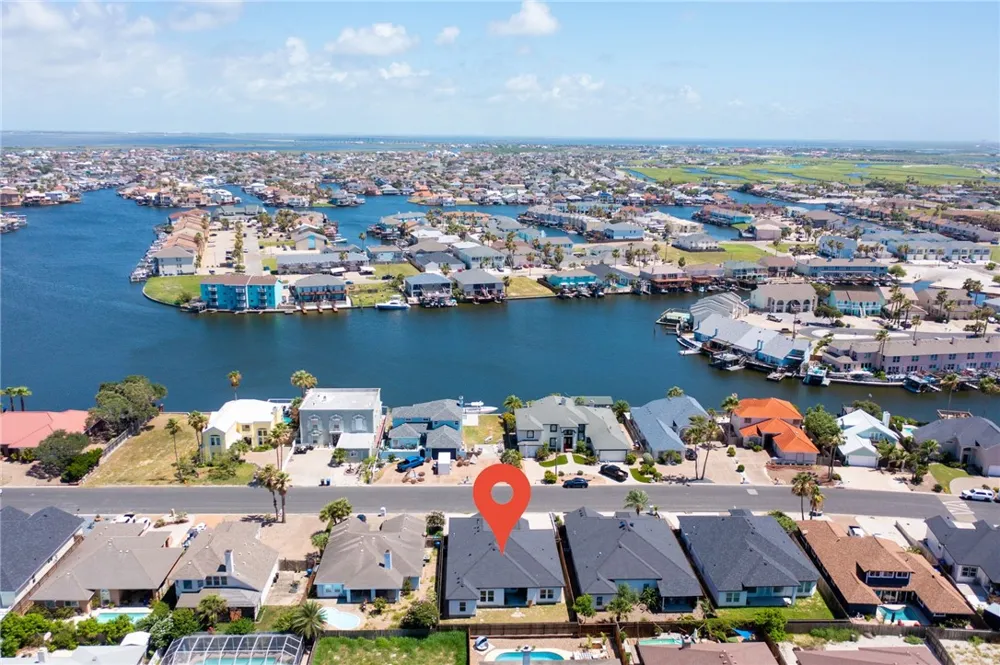 13833 Hawksnest Bay Drive Corpus Christi, TX 78418