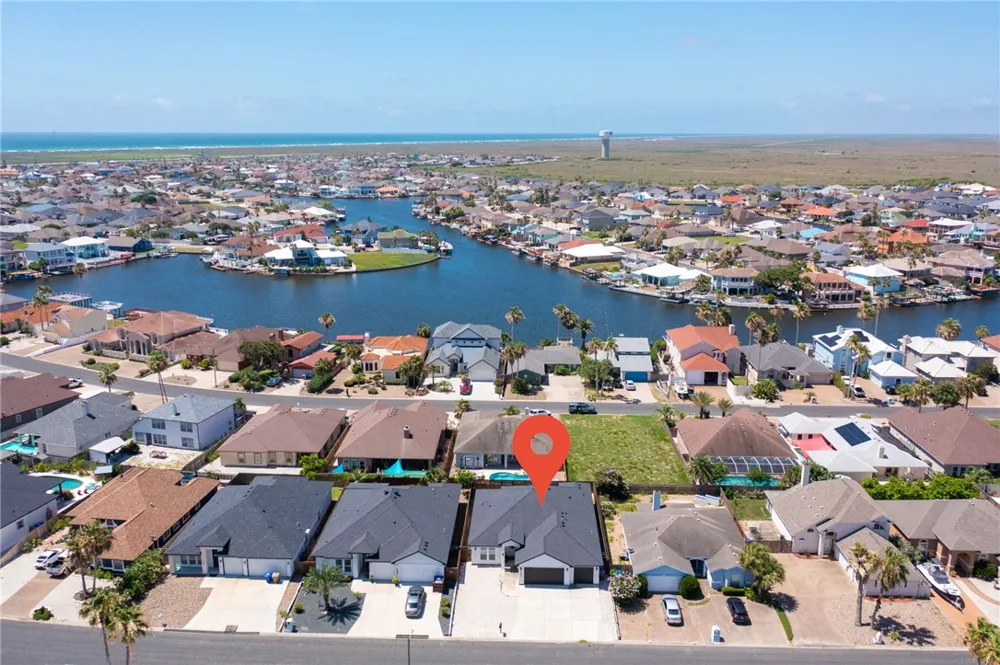 13833 Hawksnest Bay Drive Corpus Christi, TX 78418