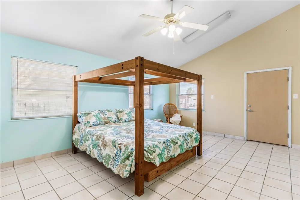 3229 Nassau Drive Corpus Christi, TX 78418