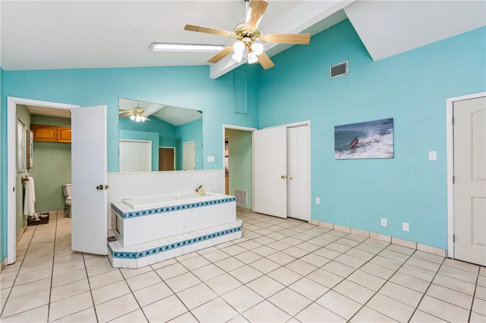 3229 Nassau Drive Corpus Christi, TX 78418