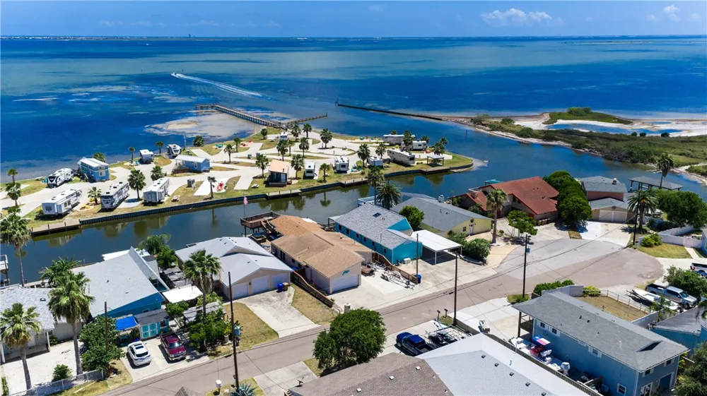 3229 Nassau Drive Corpus Christi, TX 78418