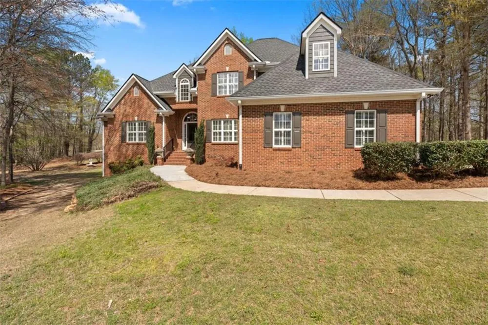304 Pinehurst Way Carrollton, GA 30116