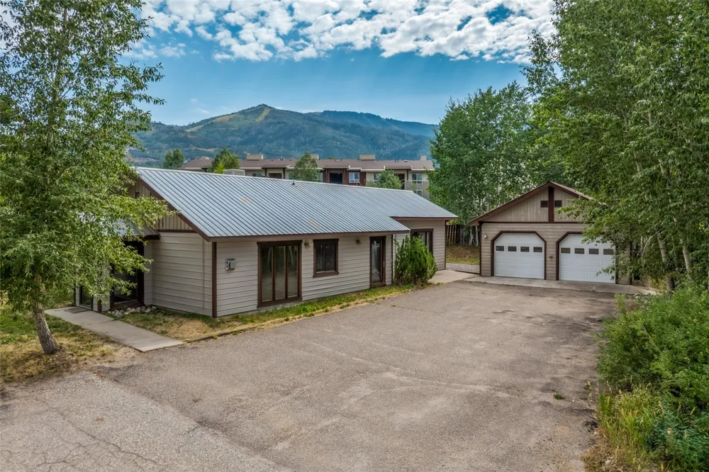 1400 Skyview Lane Steamboat Springs, CO 80487